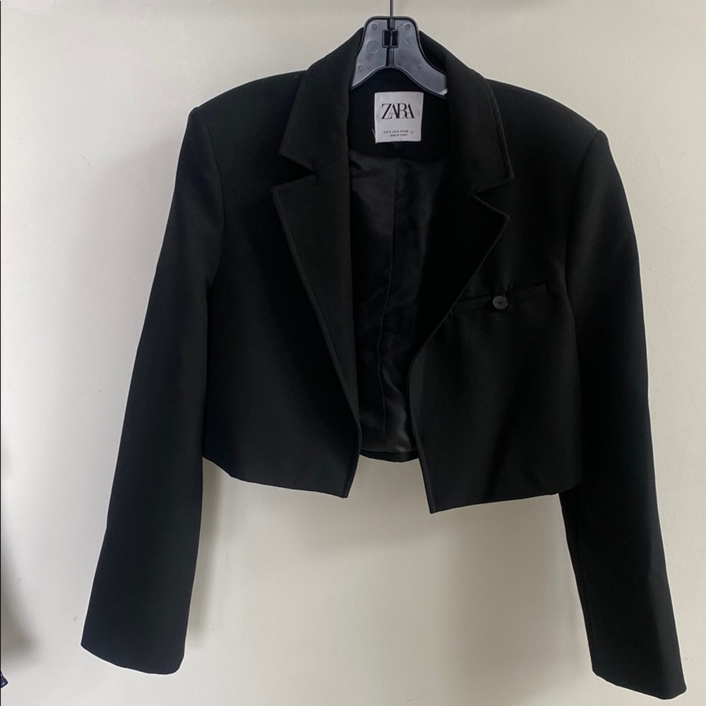 ZARA Cropped Blazer